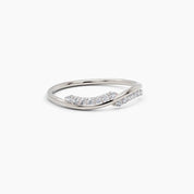 Diamond Twisted Band Ring - Narcissus