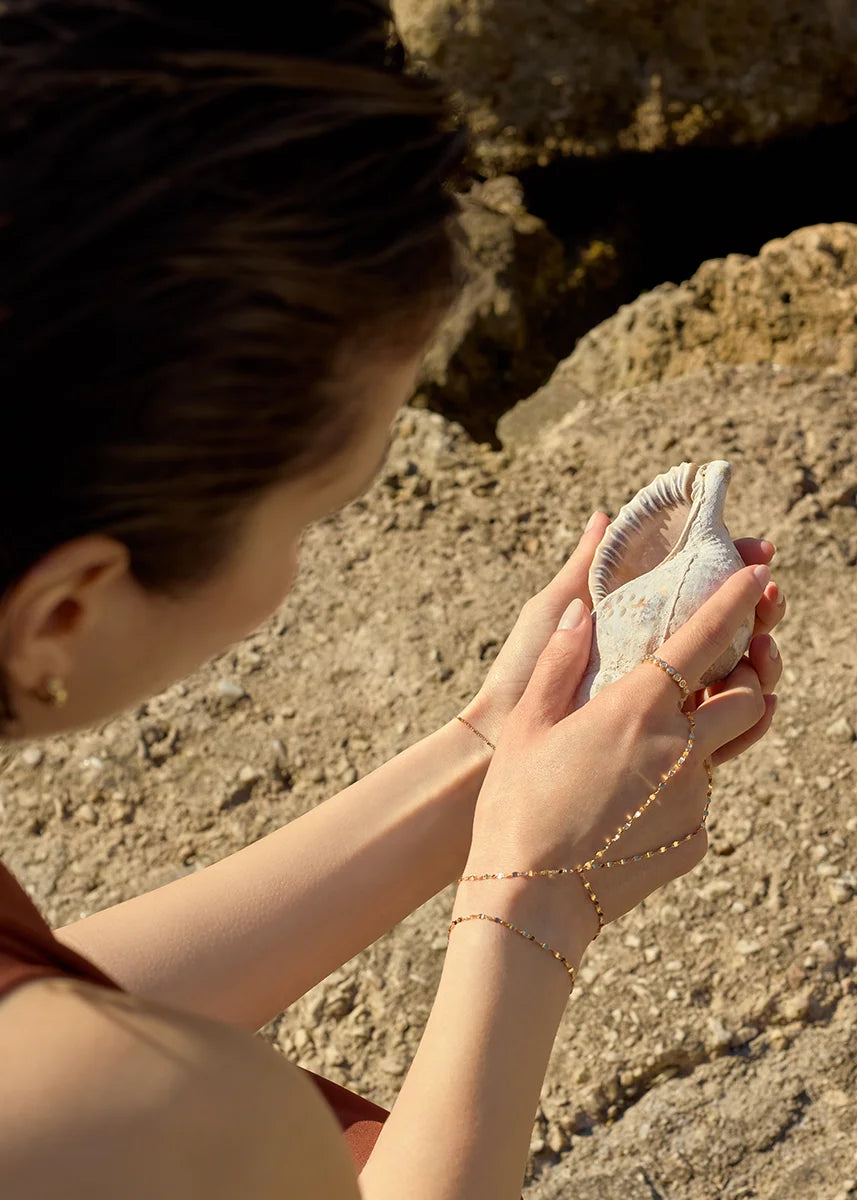 Lien Hand Chain Marine Bracelet