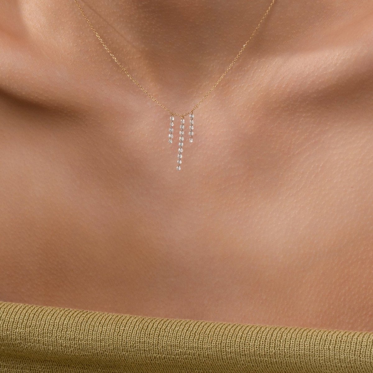 Hanging Nude Diamond Necklace - Narcissus
