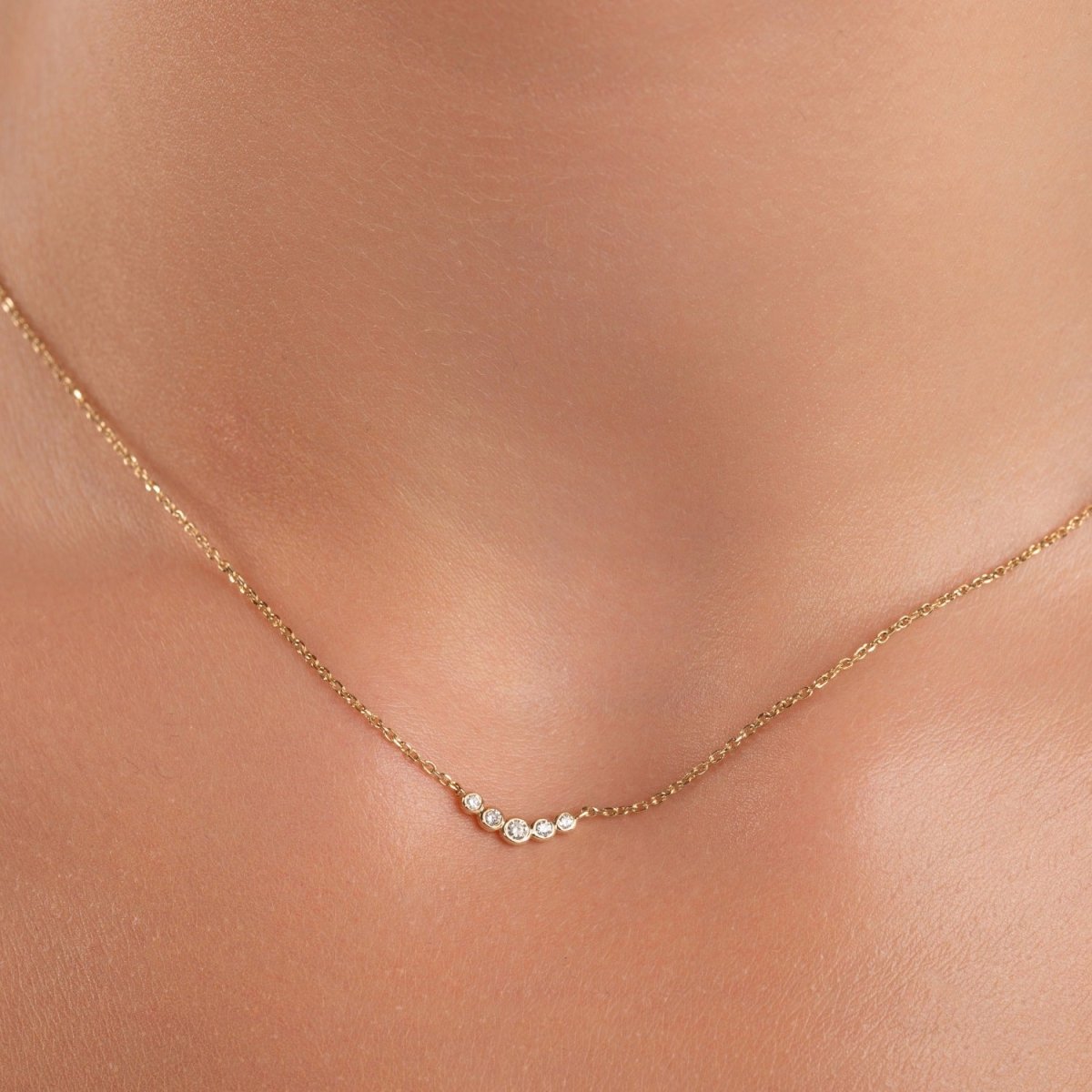 Dainty Diamond Bezel Bar Necklace - Narcissus