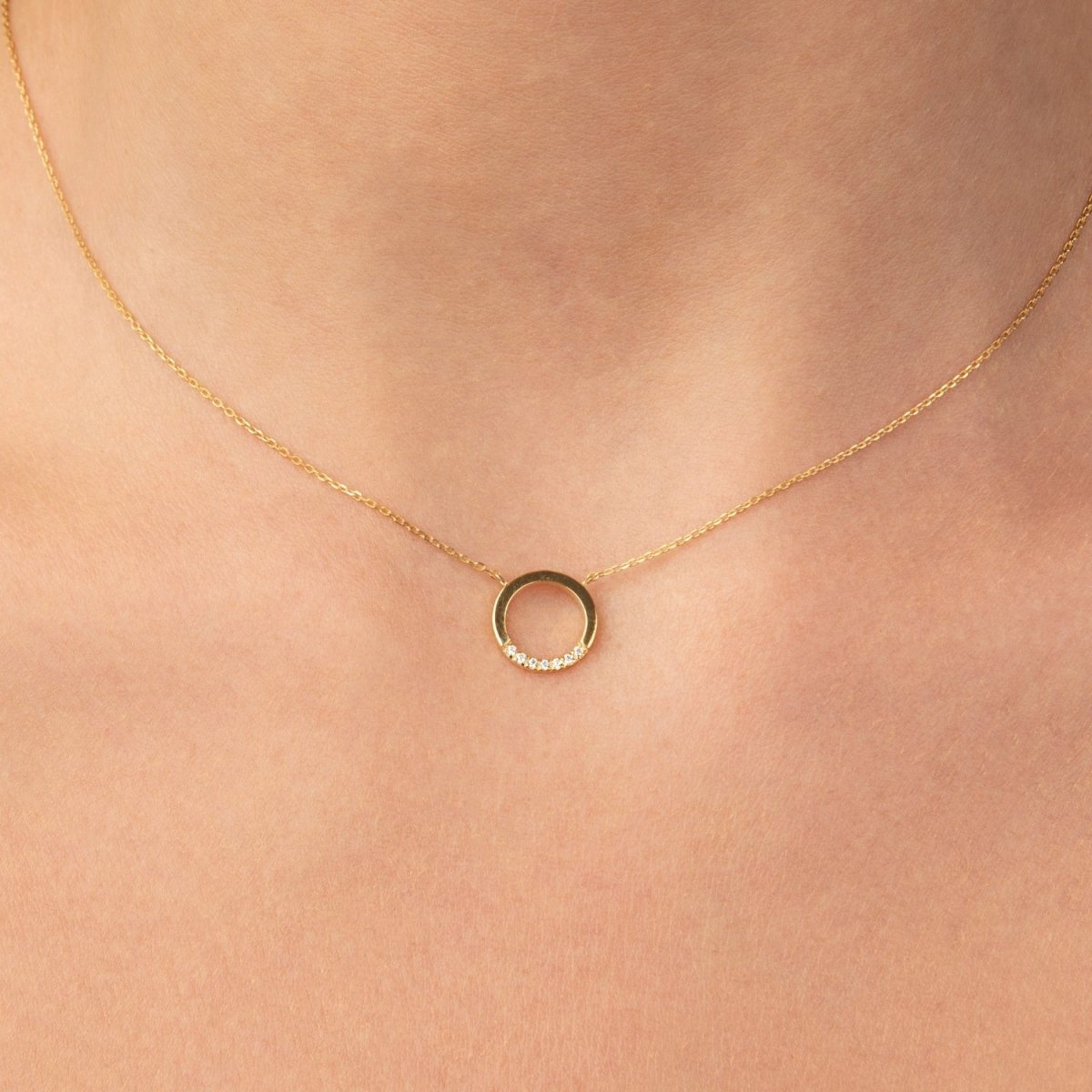 Diamond Karma Circle Necklace - Narcissus