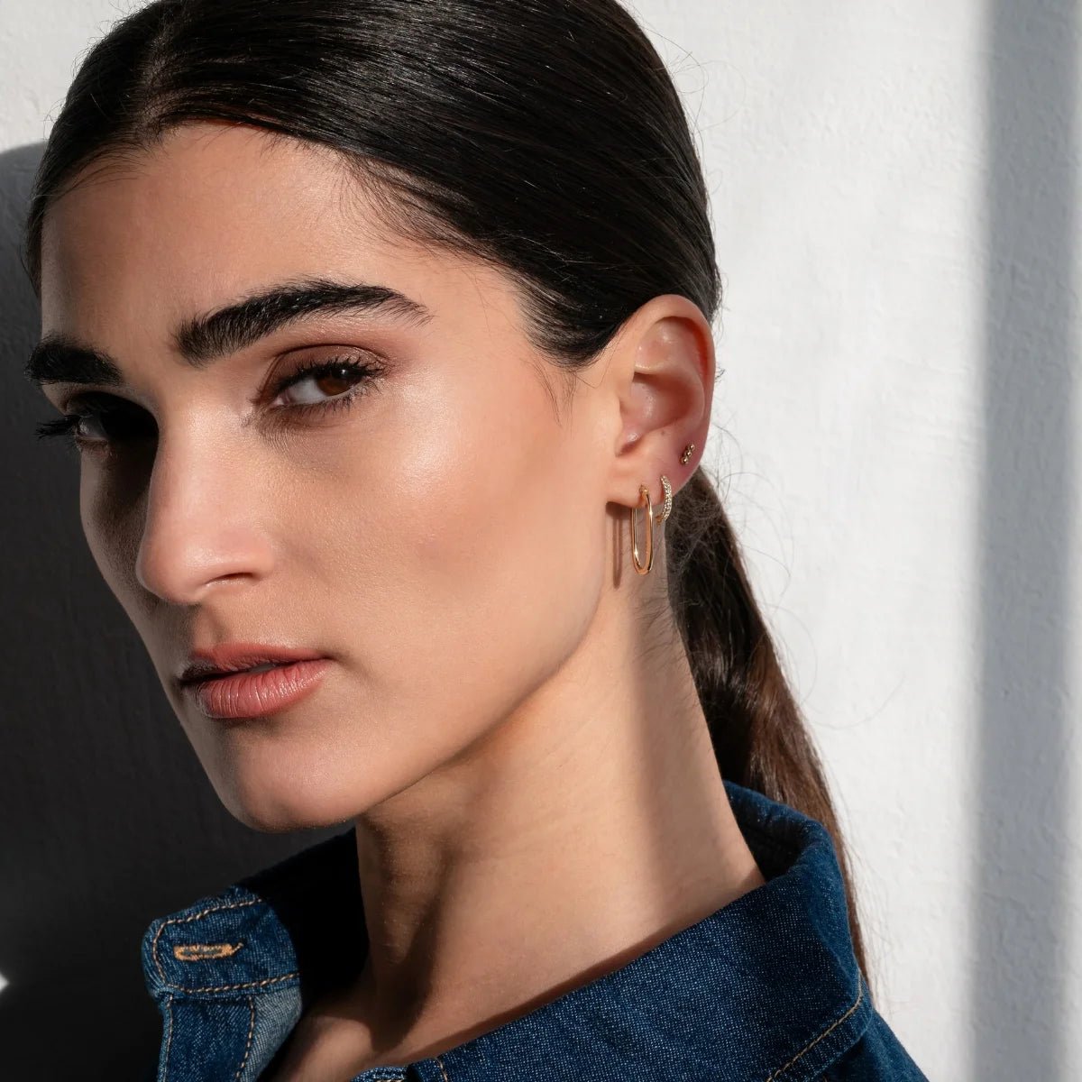 Elongated Oval Hoop Earrings (pair) - Narcissus