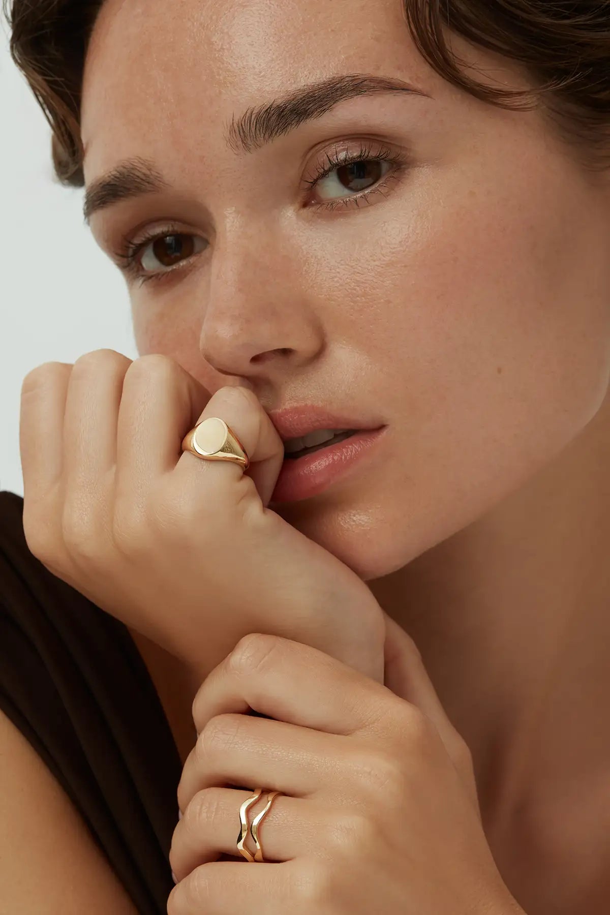 Echo Oval Signet Ring - Rose Gold