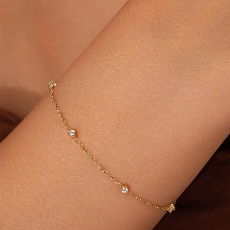 Two - Sided Diamond Solitaire Bracelet - Narcissus