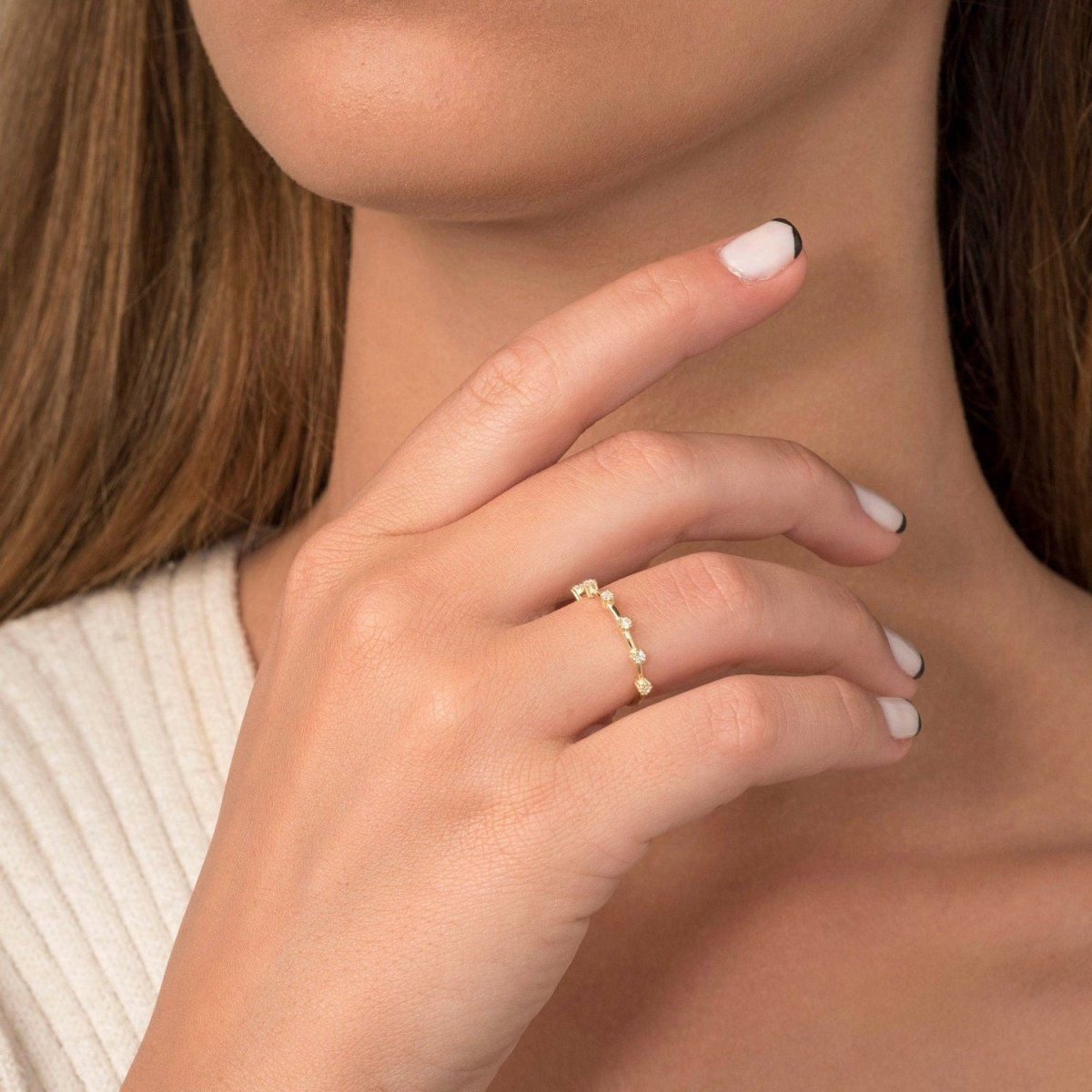 Six Diamond Flower Ring - Narcissus