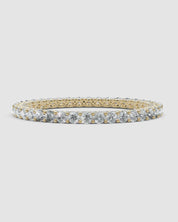 360 video showcasing the diamond eternity ring from different angles, capturing its dazzling sparkle and timeless appeal