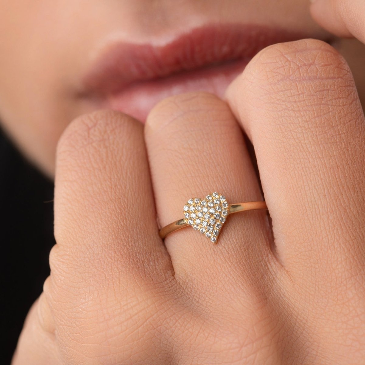 Diamond Pavé Heart Ring - Narcissus