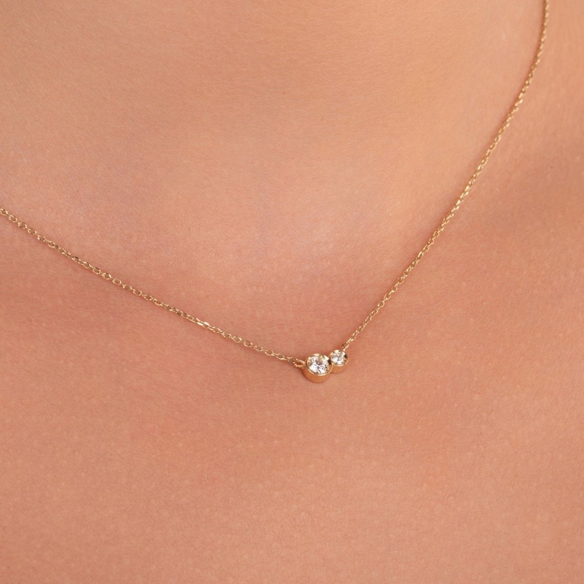 Double Diamond Bezel Necklace - Narcissus