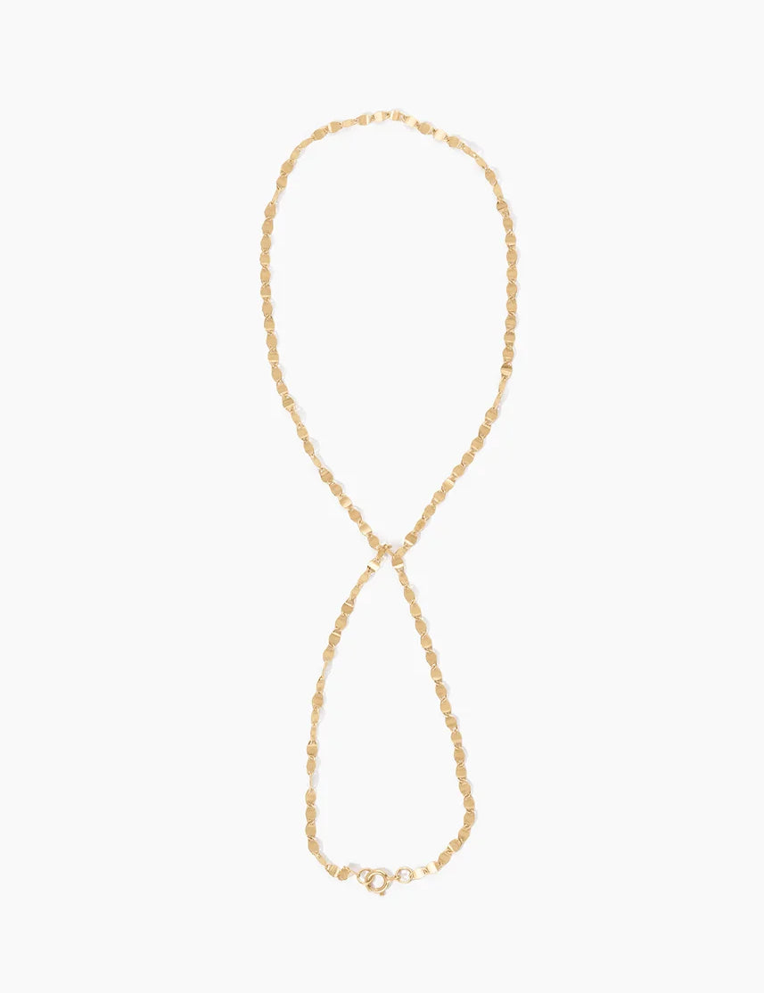 6-YG_Enea_HandChainBracelet03_OnModel_PDP.webp