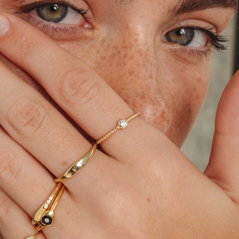 Beaded Minimalist Diamond Ring - Narcissus