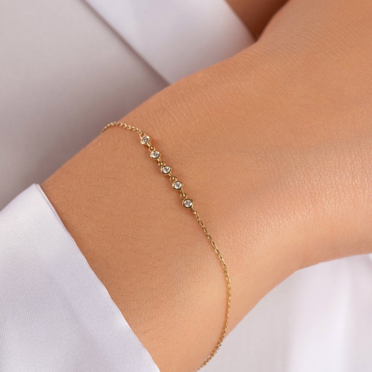 Bezel Set Diamond Tennis Bracelet - Narcissus