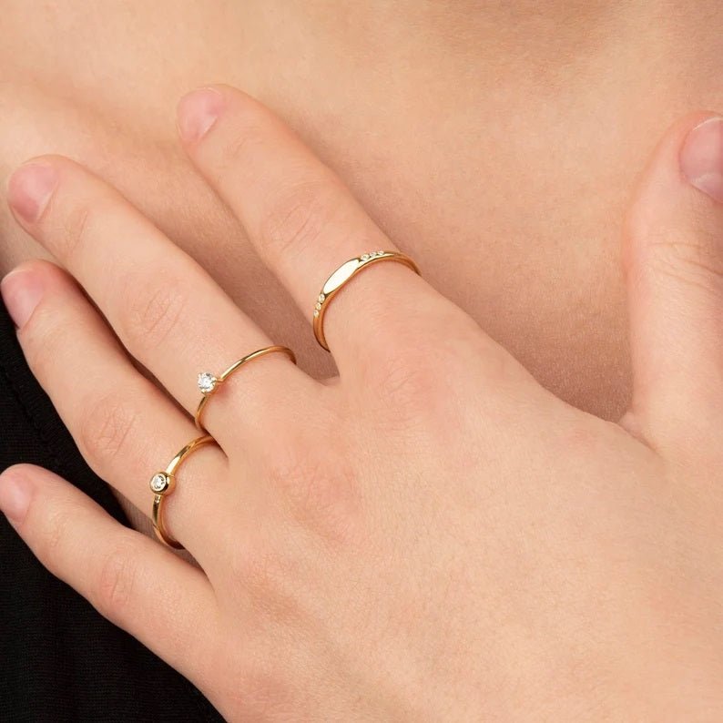Personalized Engravable Signet Ring - Narcissus