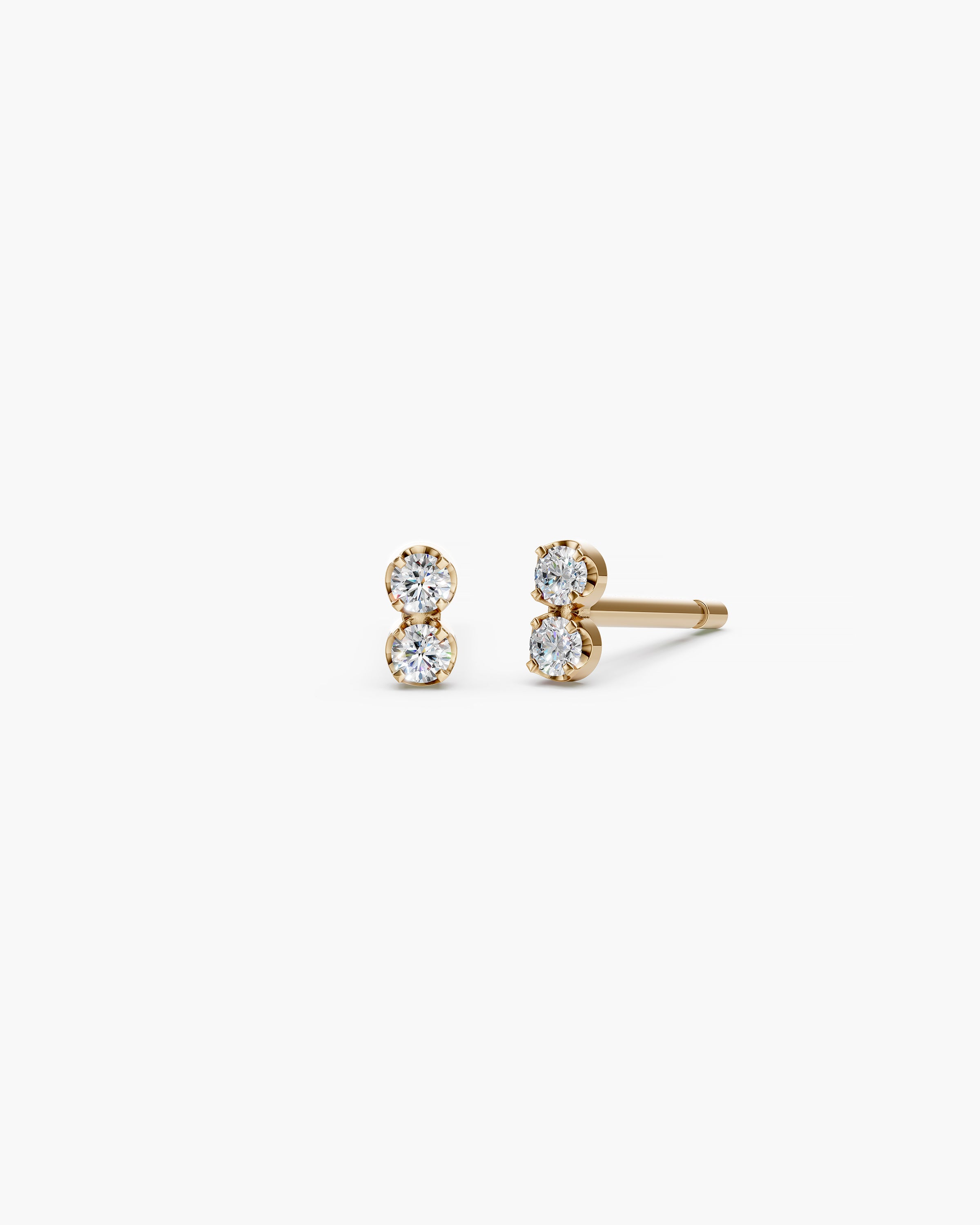 ENEA_DyoDiamondStuds_ThroughFinger_PD1.jpg