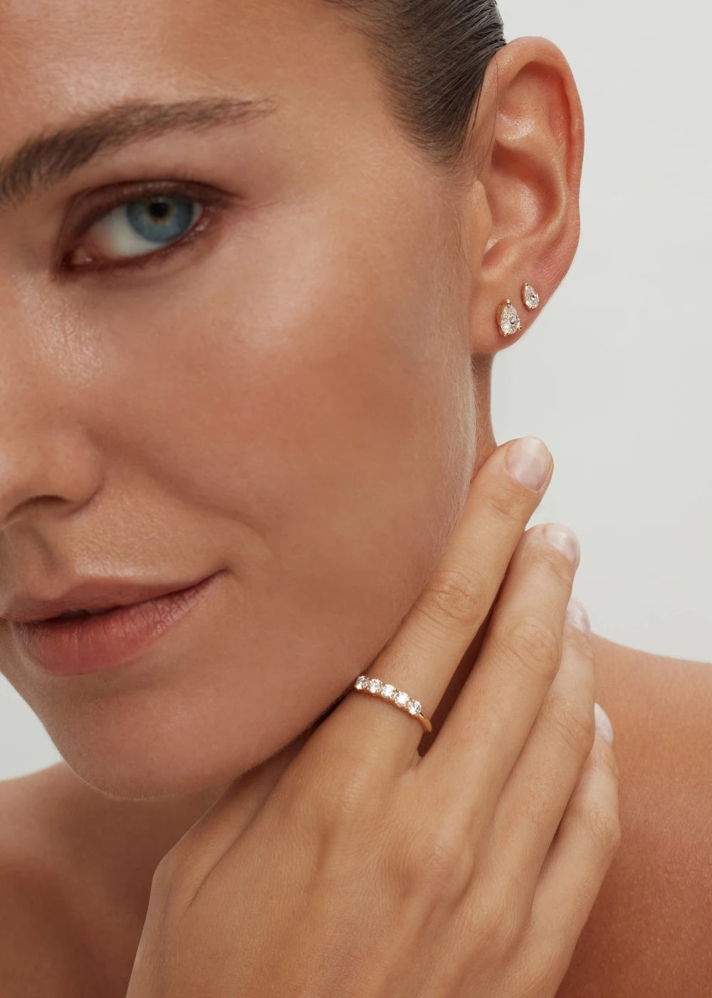Five Diamond Band Ring - White Gold