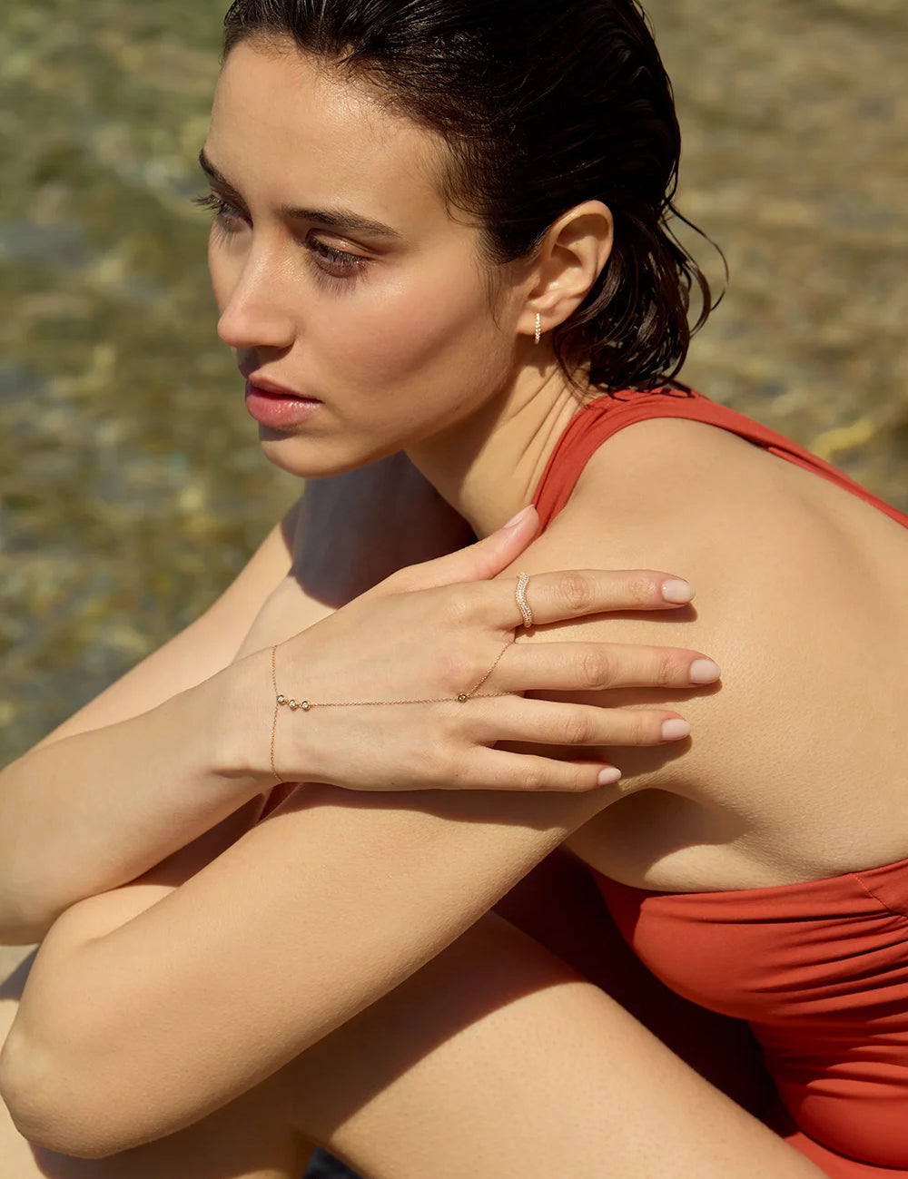 ENEA_HandChainDiamondBracelet_OnModel_PDP_2.webp