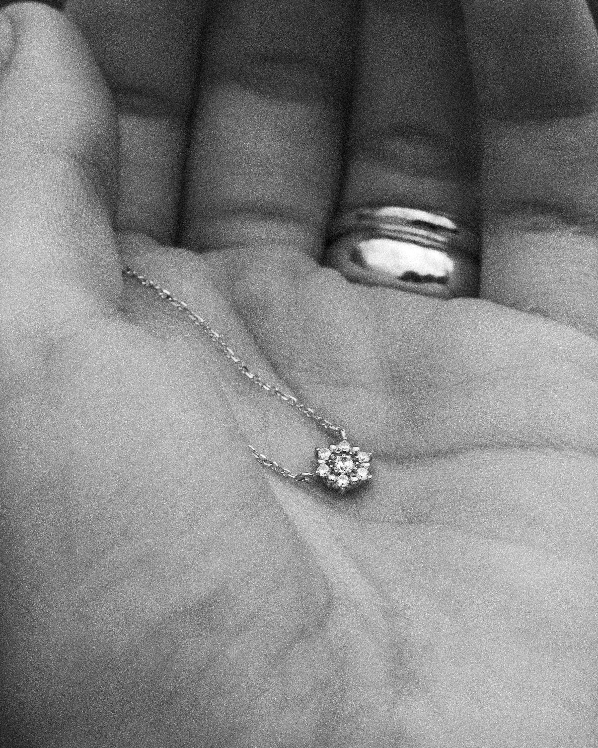 Selas Diamond Necklace, White Gold