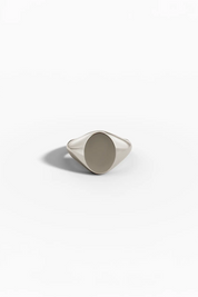Echo Oval Signet Ring