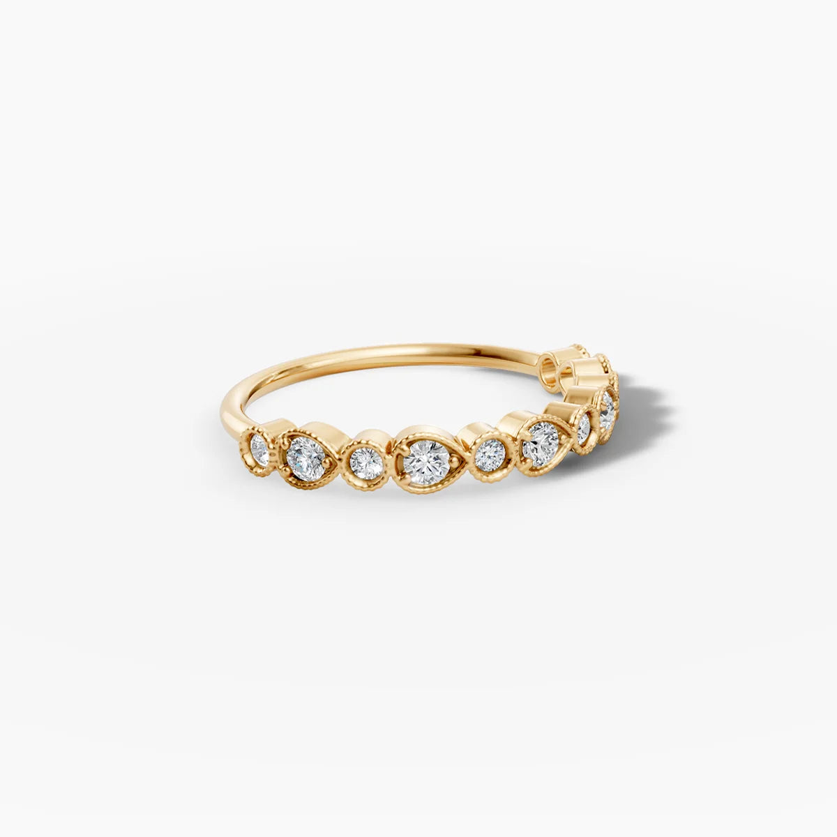 Runder Vintage-Ring mit Diamanten